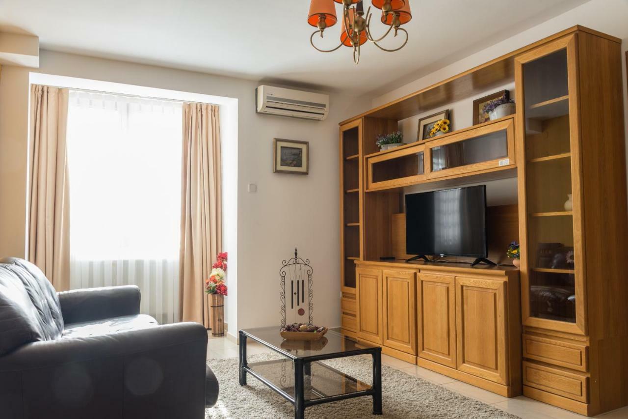 Maxxy Apartments Bucharest Luaran gambar